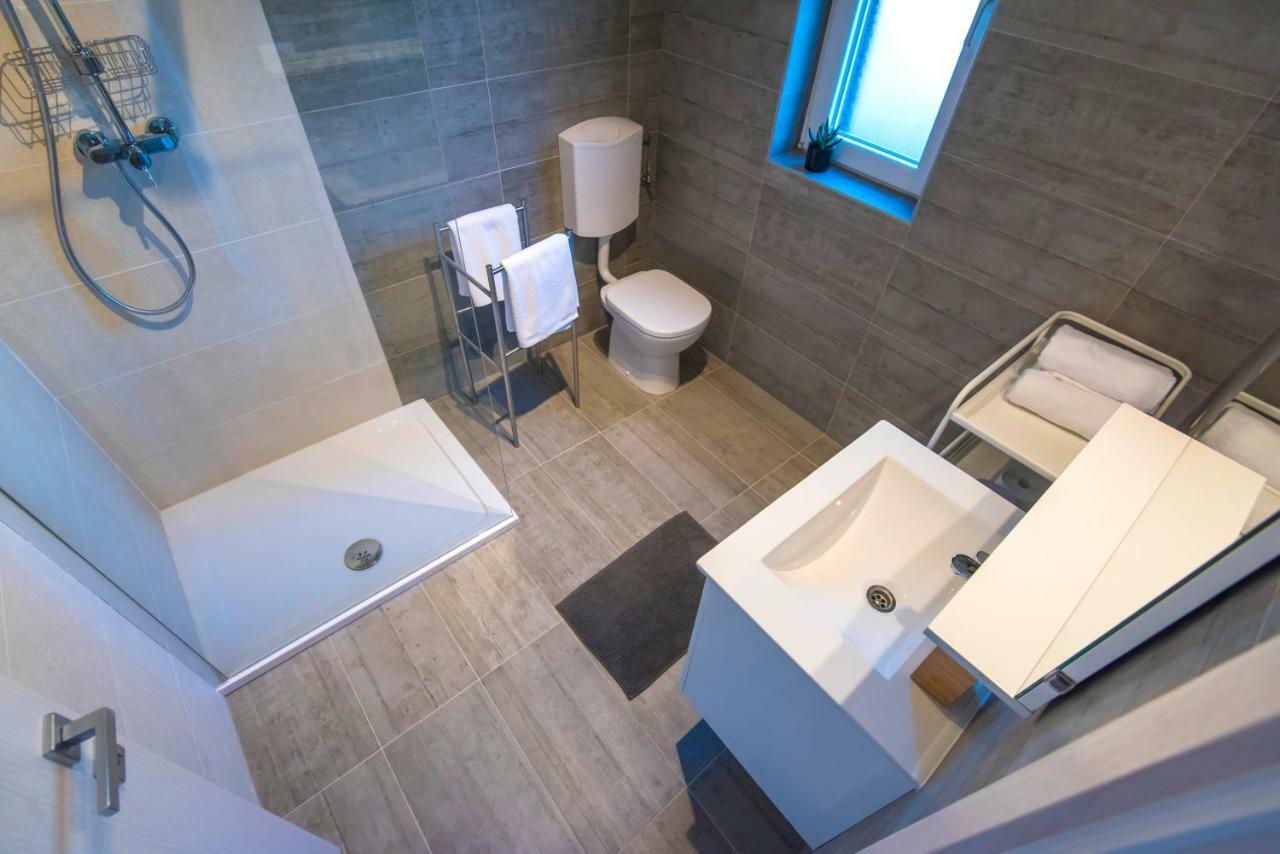 Appartement 1 2 3 *